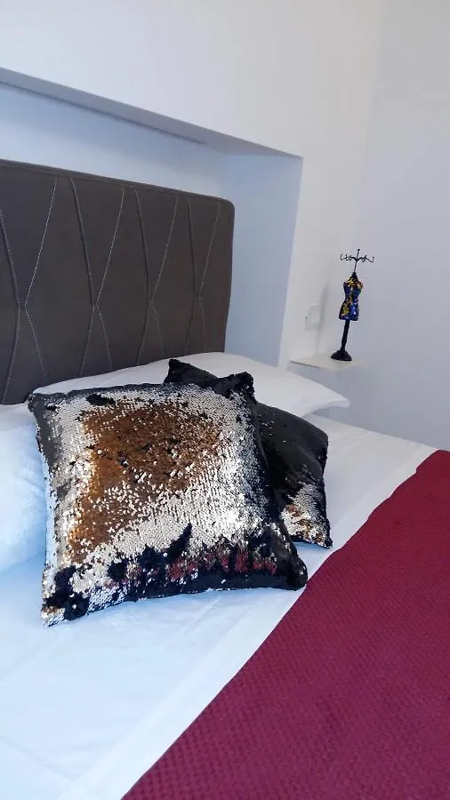 San Francesco Rooms And Apartment With Terrace In Palermo Locazione Turistica 2*,