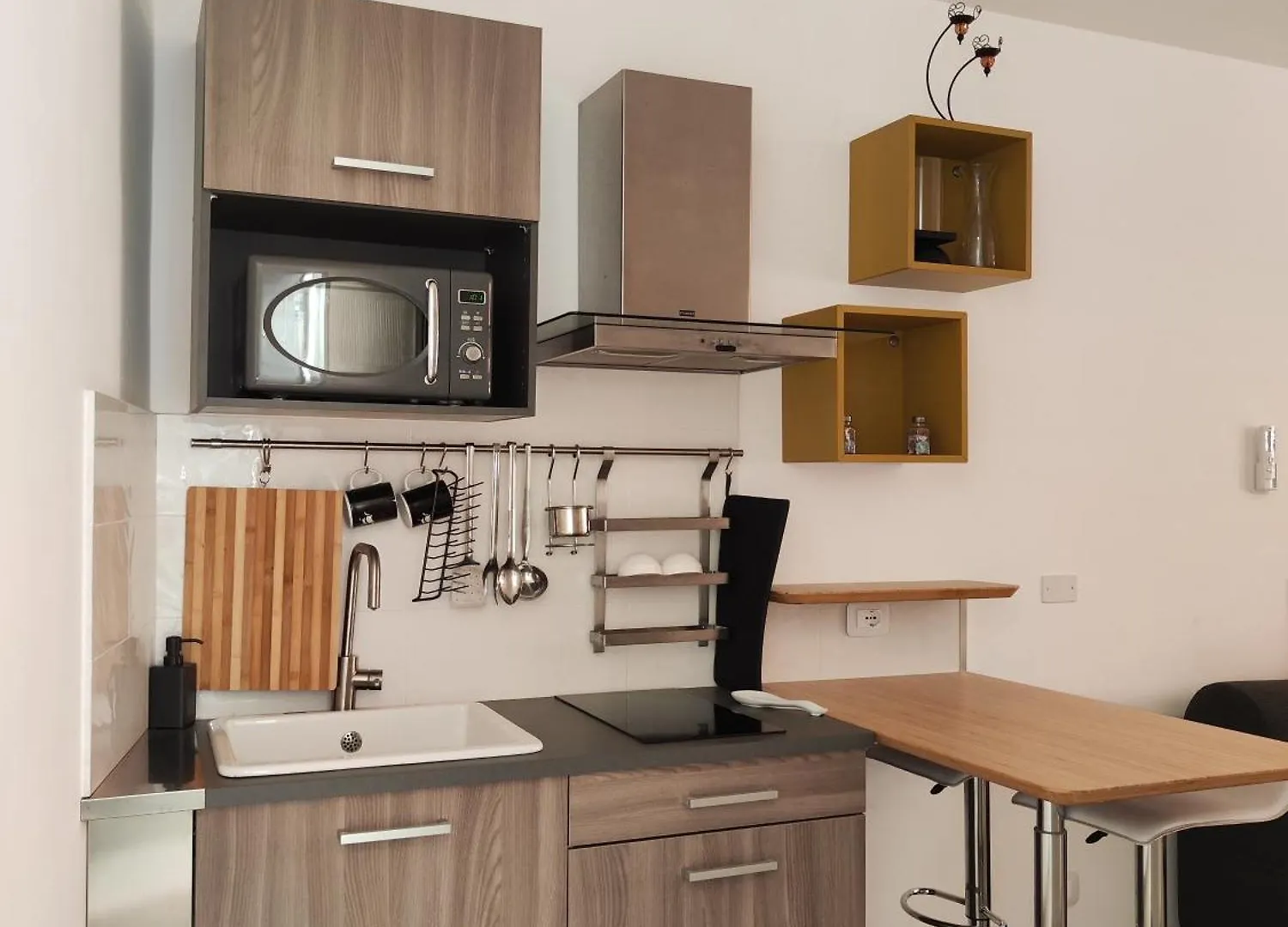 San Francesco Rooms And Apartment With Terrace In Palermo Locazione Turistica Italy